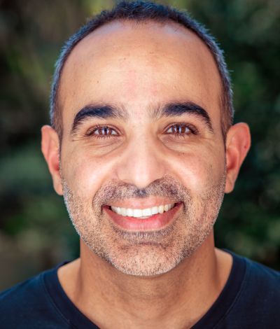 Farzam  Ehsani